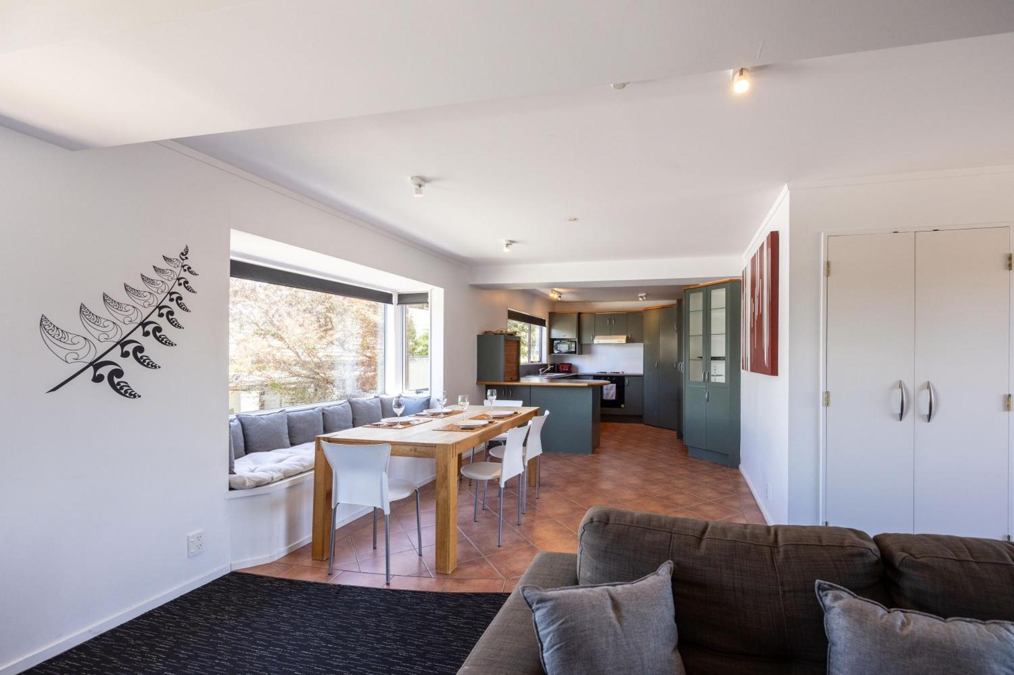 Haka House Taupo Hostel Eksteriør bilde